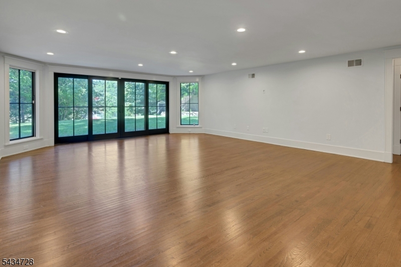 11 Crystal Road Mountain Lakes, NJ 07046 - Photo 17 of 48 Gallery Image 17