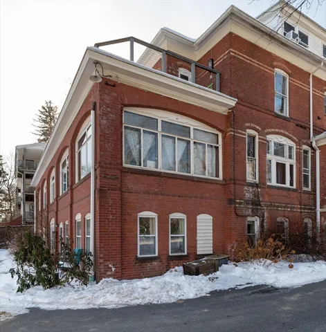 $340,000 | 61 Crescent Street, Unit 7, Northampton, MA 01060