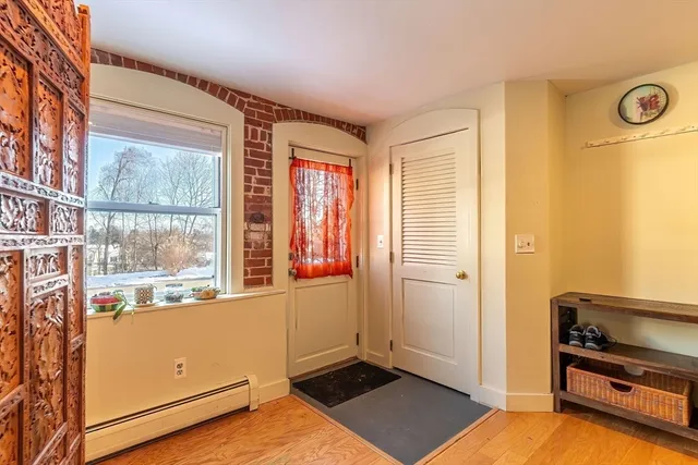 $340,000 | 61 Crescent Street, Unit 7, Northampton, MA 01060