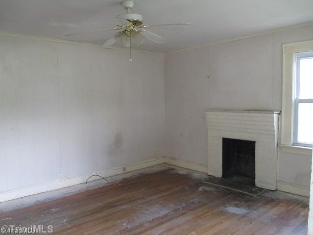 206 Jay Place High Point, NC 27263 - Photo 3 of 10 Interior Space/Layout.