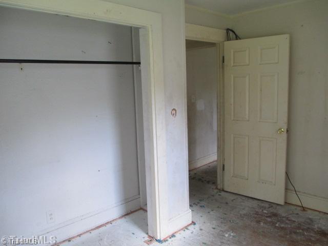 206 Jay Place High Point, NC 27263 - Photo 6 of 10 Interior Space/Layout.