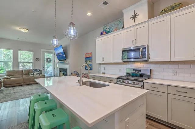 $675,000 | 129 Howard Mary Drive, Unit A, Charleston, SC 29412