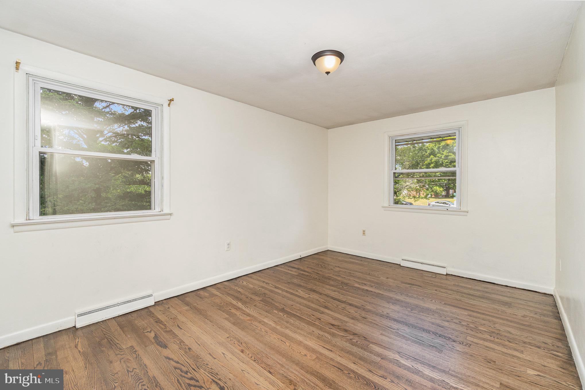 1501 Pelham Road Harrisburg, PA 17110 - Photo 24 of 34 Bedroom 3