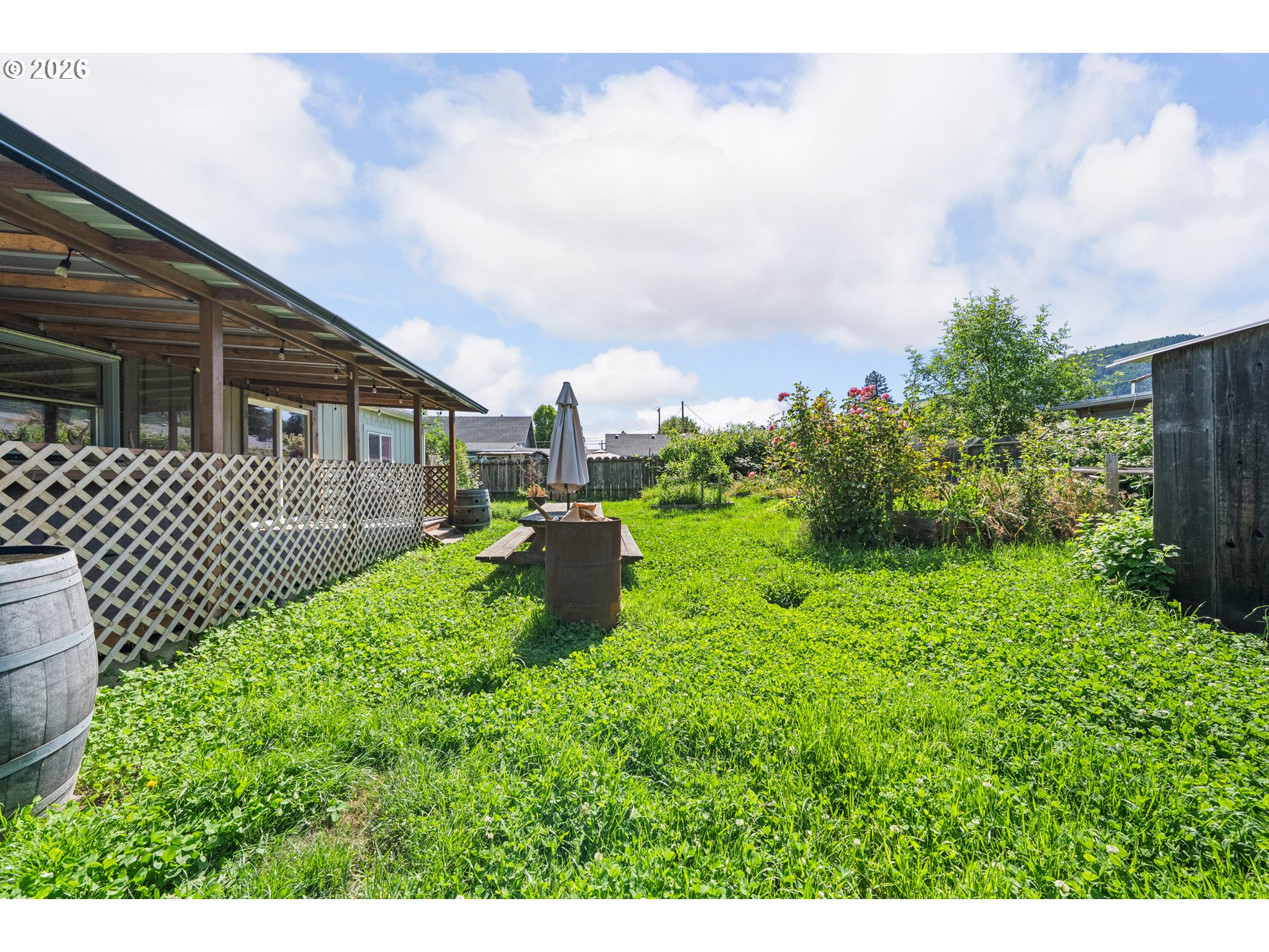422 2nd Avenue Riddle, OR 97469 - Photo 17 of 46