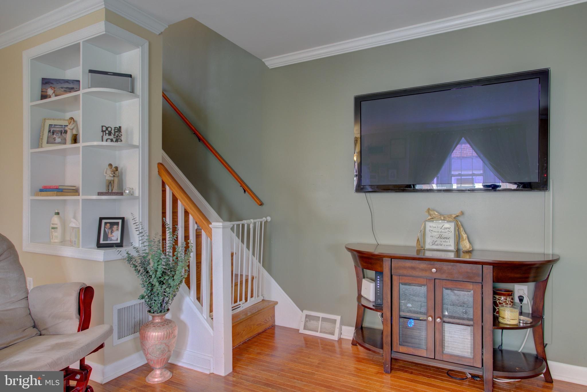 1118 Ranck Mill Road Lancaster, PA 17602 - Photo 9 of 32 Livingroom