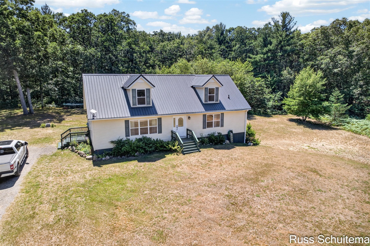 11508 Nichols Road Holton, MI 49425 - Photo 1 of 77 Gallery Image 1