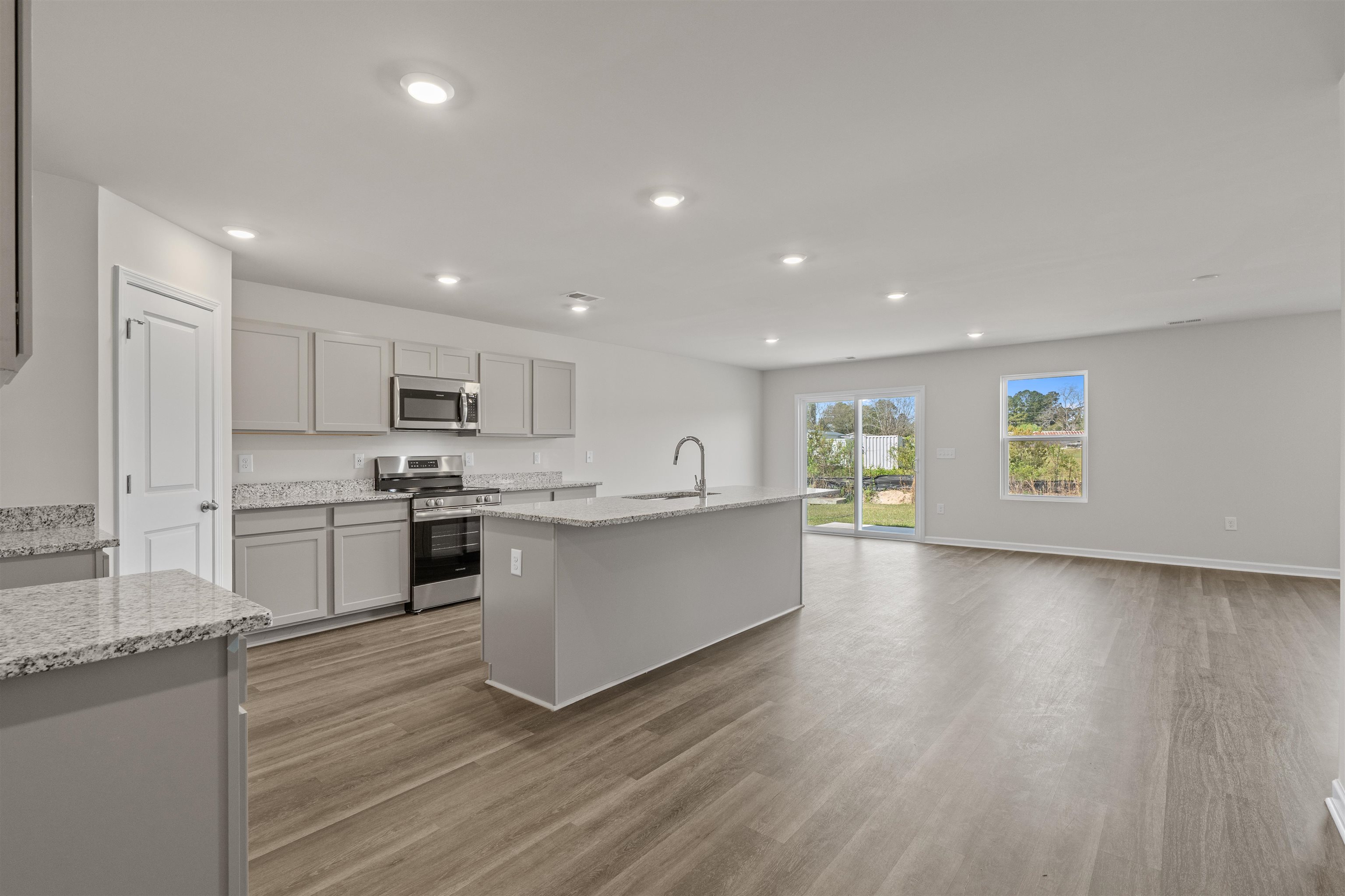 809 Rivas Court Conway, SC 29527 - Photo 12 of 42 Gallery Image 12