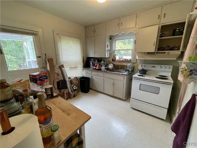 $229,900 | 176 Forest Hill Drive, Unit 78, Syracuse, NY 13206