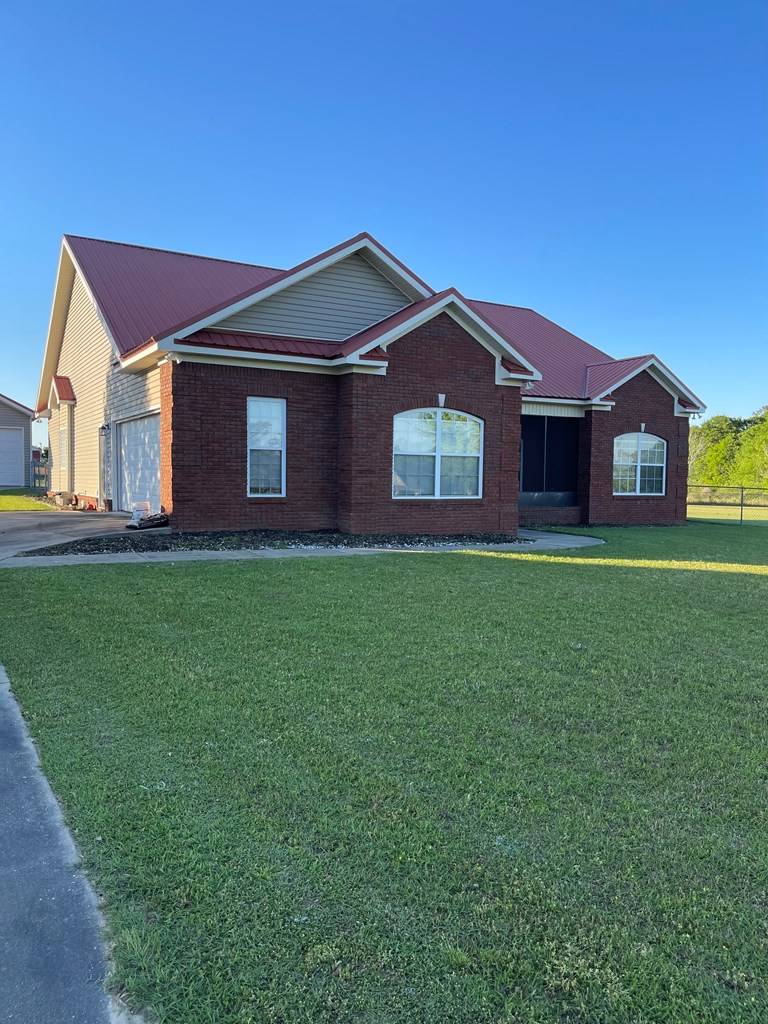 2441 Glen Lawrence Road Cowarts, AL 36321 - Photo 3 of 48