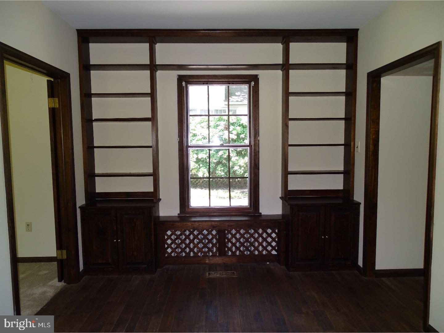 668 Gulph Road Wayne, PA 19087 - Photo 6 of 24 Office / Study