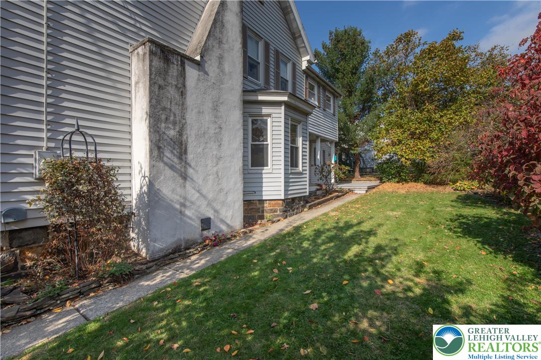 1130 Spring Street Bethlehem, PA 18018 - Photo 11 of 42