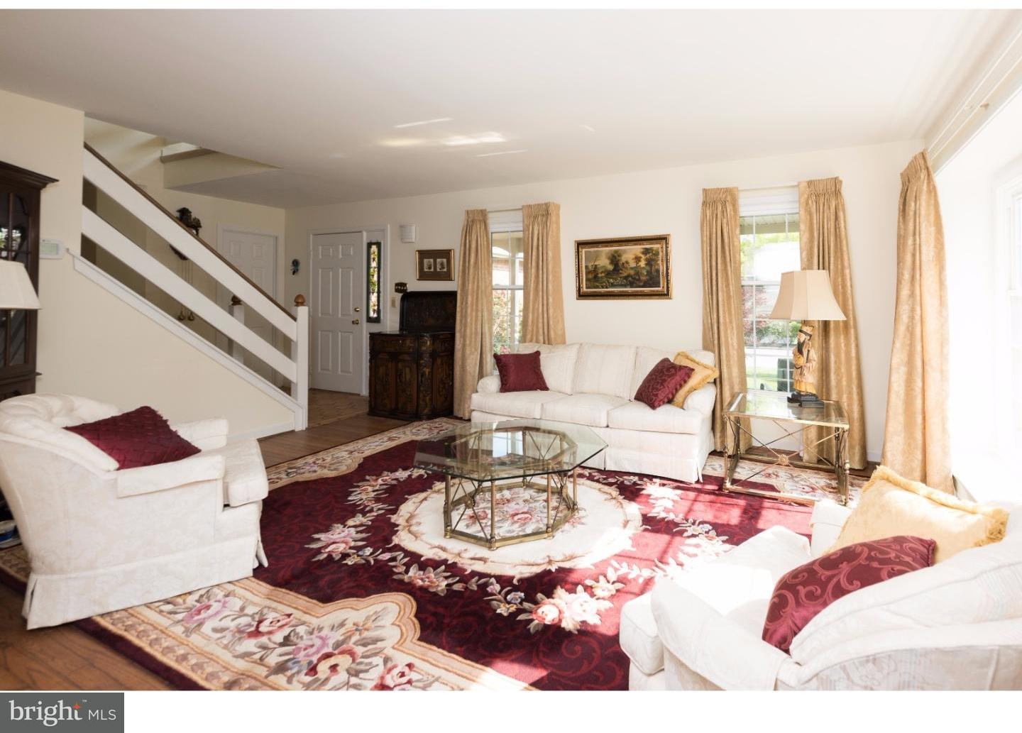39 Stonehurst Court Chesterbrook, PA 19087 - Photo 5 of 25 Gallery Image 5