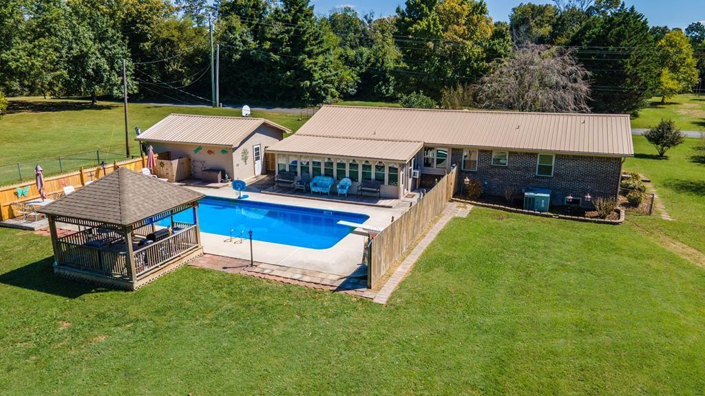 242 Armstrong Road Southeast Cleveland, TN 37323 - Photo 3 of 70