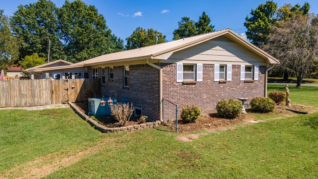 242 Armstrong Road Southeast Cleveland, TN 37323 - Photo 8 of 70