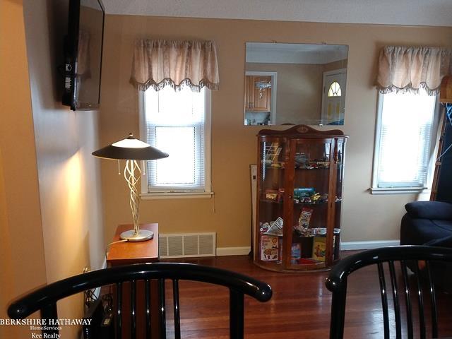 23091 David Eastpointe, MI 48021 - Photo 10 of 43 50097303-10.JPG