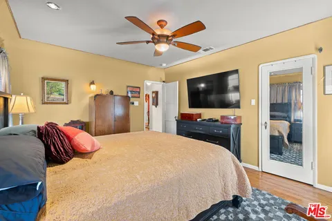 $2,795,000 | 1361 South Tremaine Avenue, Los Angeles, CA 90019