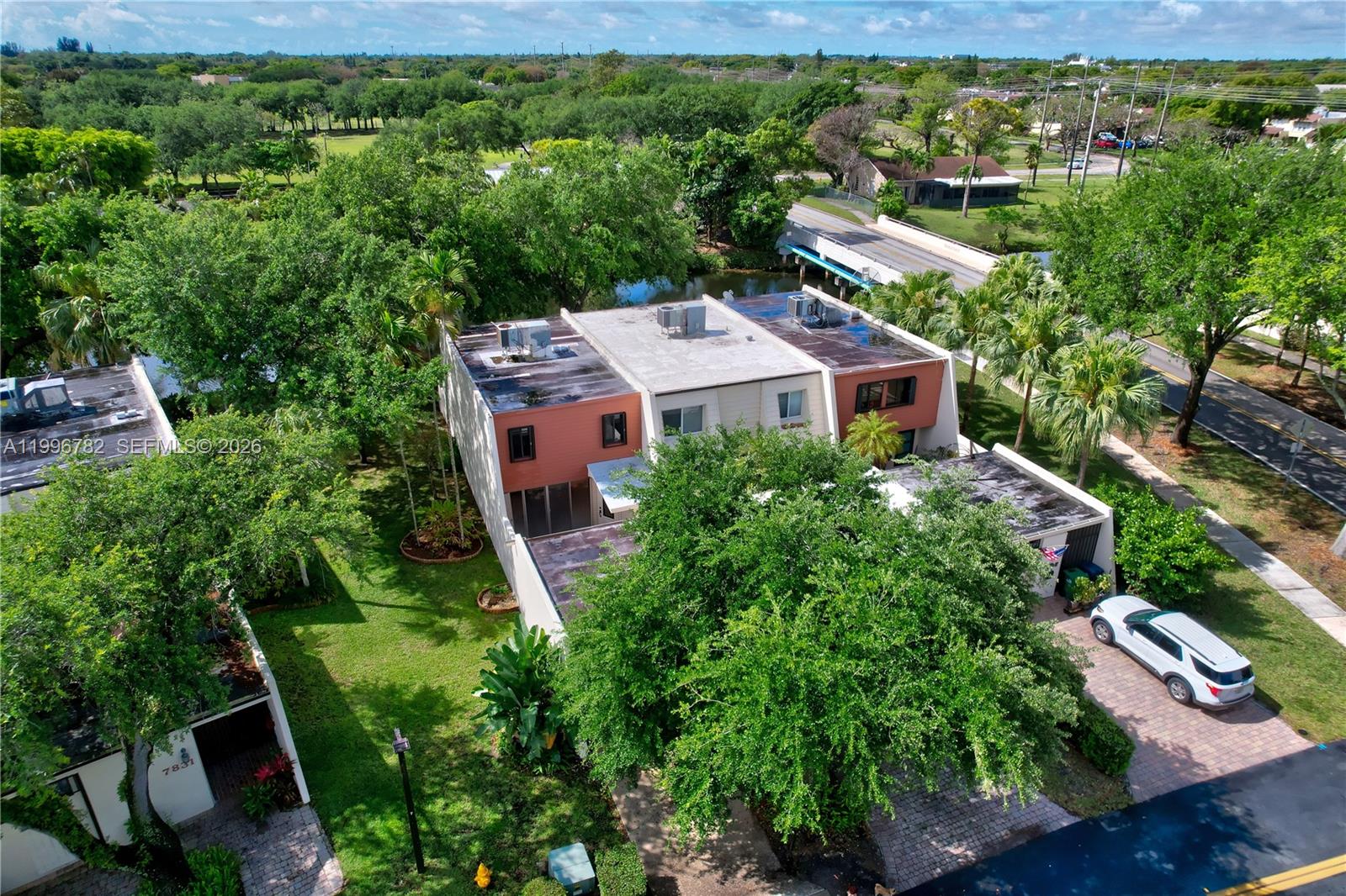 7833 Southwest 102nd Place Miami, FL 33173 - Photo 34 of 51 Corner unit