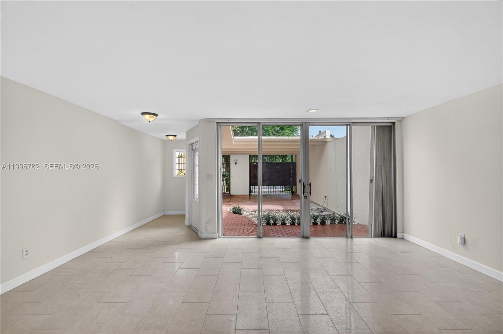 7833 Southwest 102nd Place Miami, FL 33173 - Photo 4 of 51