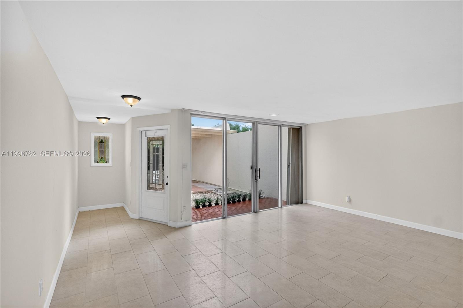 7833 Southwest 102nd Place Miami, FL 33173 - Photo 6 of 51