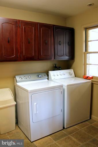 3046 Powder Mill Road Hyattsville, MD 20783 - Photo 9 of 20 a utility room with dryer and washer