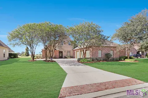 $745,000 | 40174 Dove Estates Court, Gonzales, LA 70737