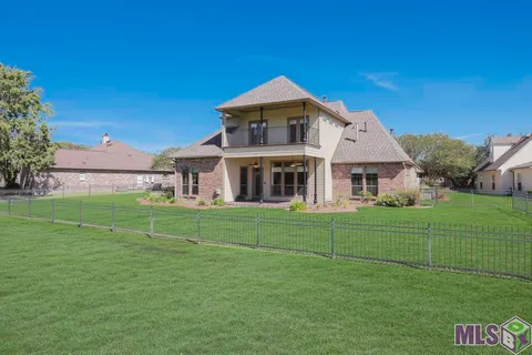 $745,000 | 40174 Dove Estates Court, Gonzales, LA 70737