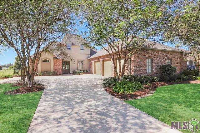 $745,000 | 40174 Dove Estates Court, Gonzales, LA 70737