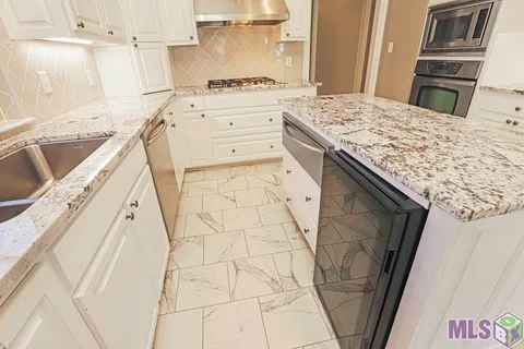 $745,000 | 40174 Dove Estates Court, Gonzales, LA 70737