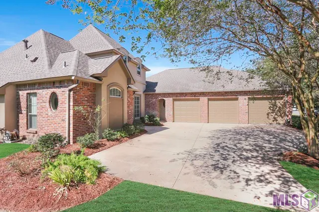 $745,000 | 40174 Dove Estates Court, Gonzales, LA 70737
