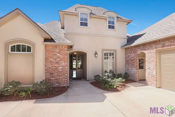 $690,000 | 40174 Dove Estates Court, Gonzales, LA 70737