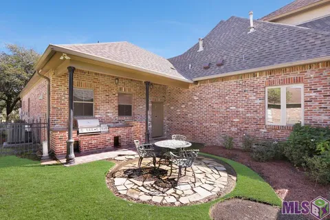 $745,000 | 40174 Dove Estates Court, Gonzales, LA 70737