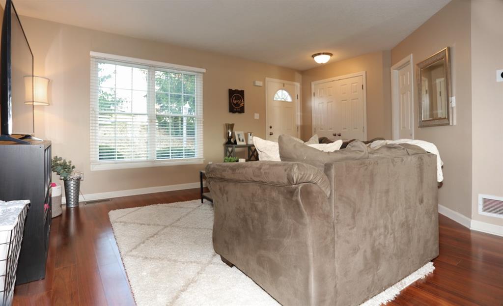 83 Castle View Drive McKees Rocks, PA 15136 - Photo 3 of 25 a living room with furniture and a large window