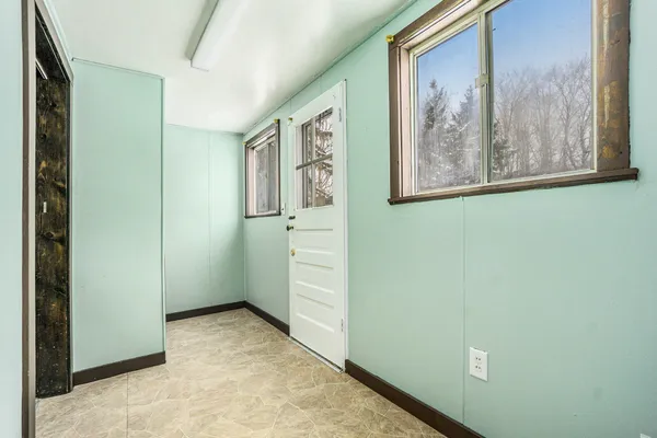 $181,000 | 620 Bangor Road, Lawrence, MI 49064
