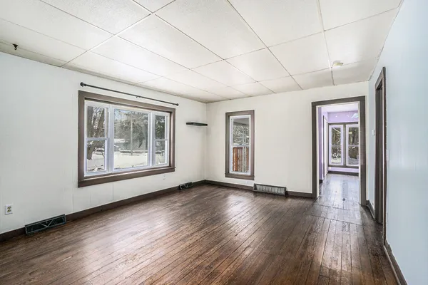 $181,000 | 620 Bangor Road, Lawrence, MI 49064