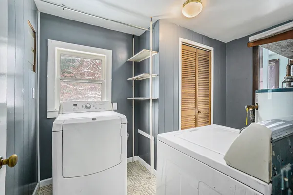 $181,000 | 620 Bangor Road, Lawrence, MI 49064