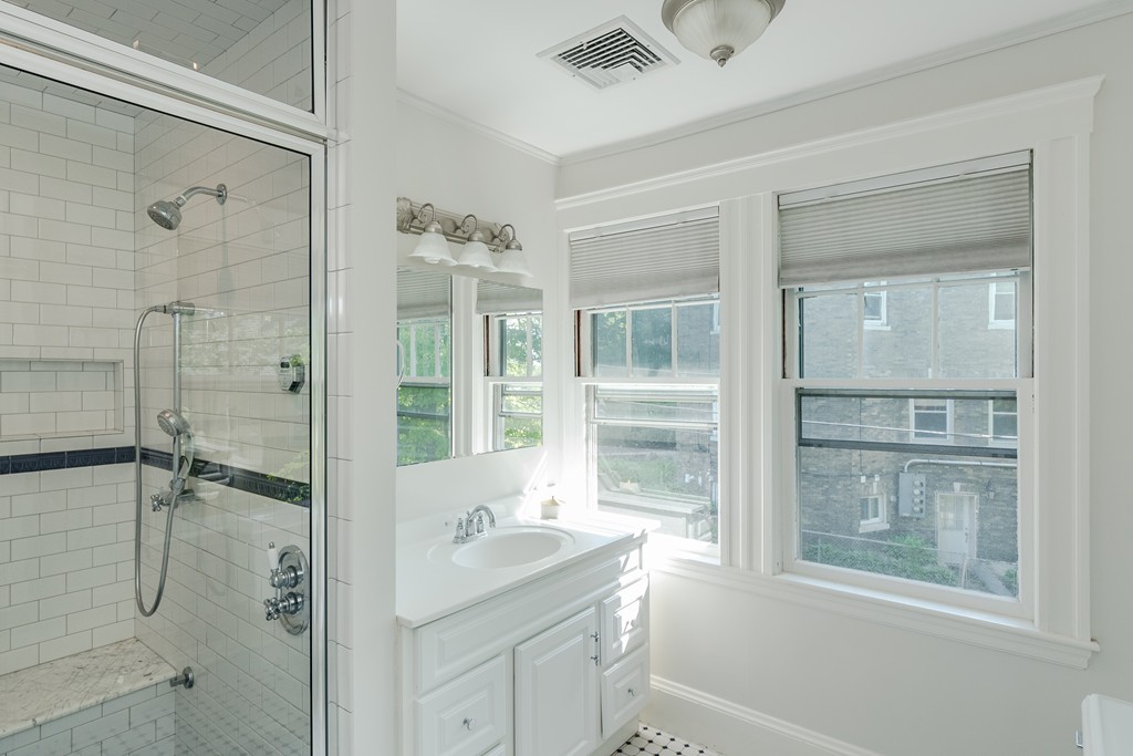 31 Addington Road, Unit 31 Brookline, MA 02445 - Photo 13 of 17