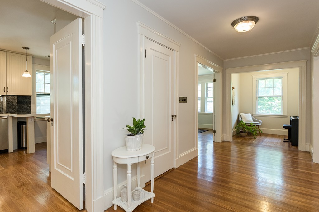 31 Addington Road, Unit 31 Brookline, MA 02445 - Photo 14 of 17