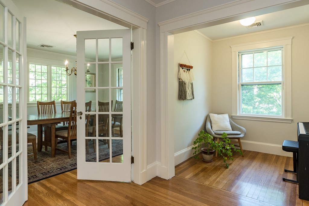 31 Addington Road, Unit 31 Brookline, MA 02445 - Photo 5 of 17