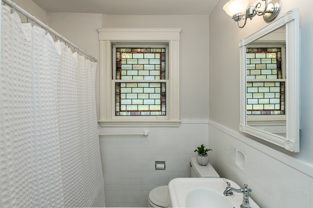 31 Addington Road, Unit 31 Brookline, MA 02445 - Photo 10 of 17