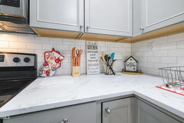 a view of a storage & utility room