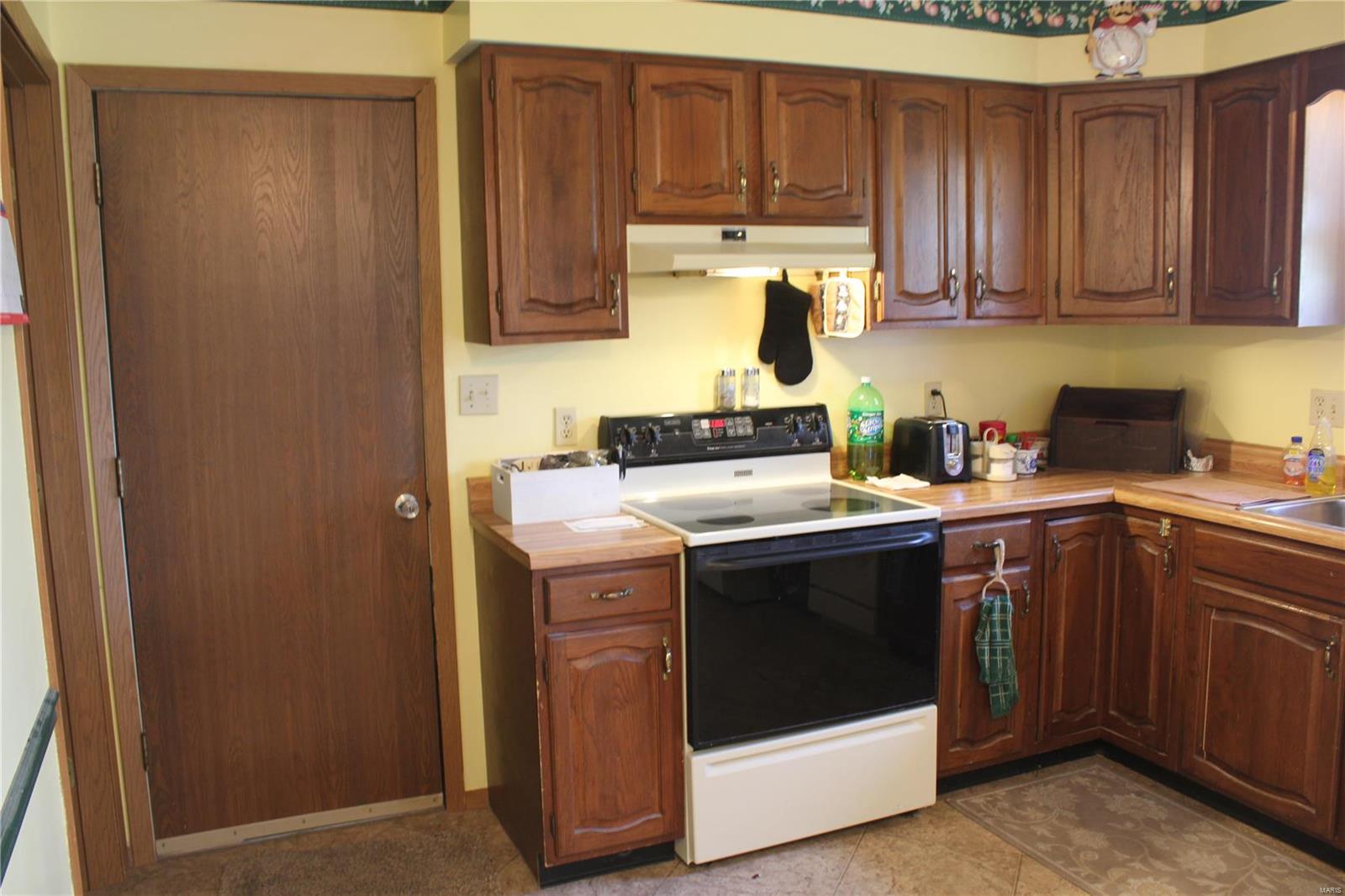939 Olde Farm Road Troy, IL 62294 - Photo 11 of 34 Gallery Image 11
