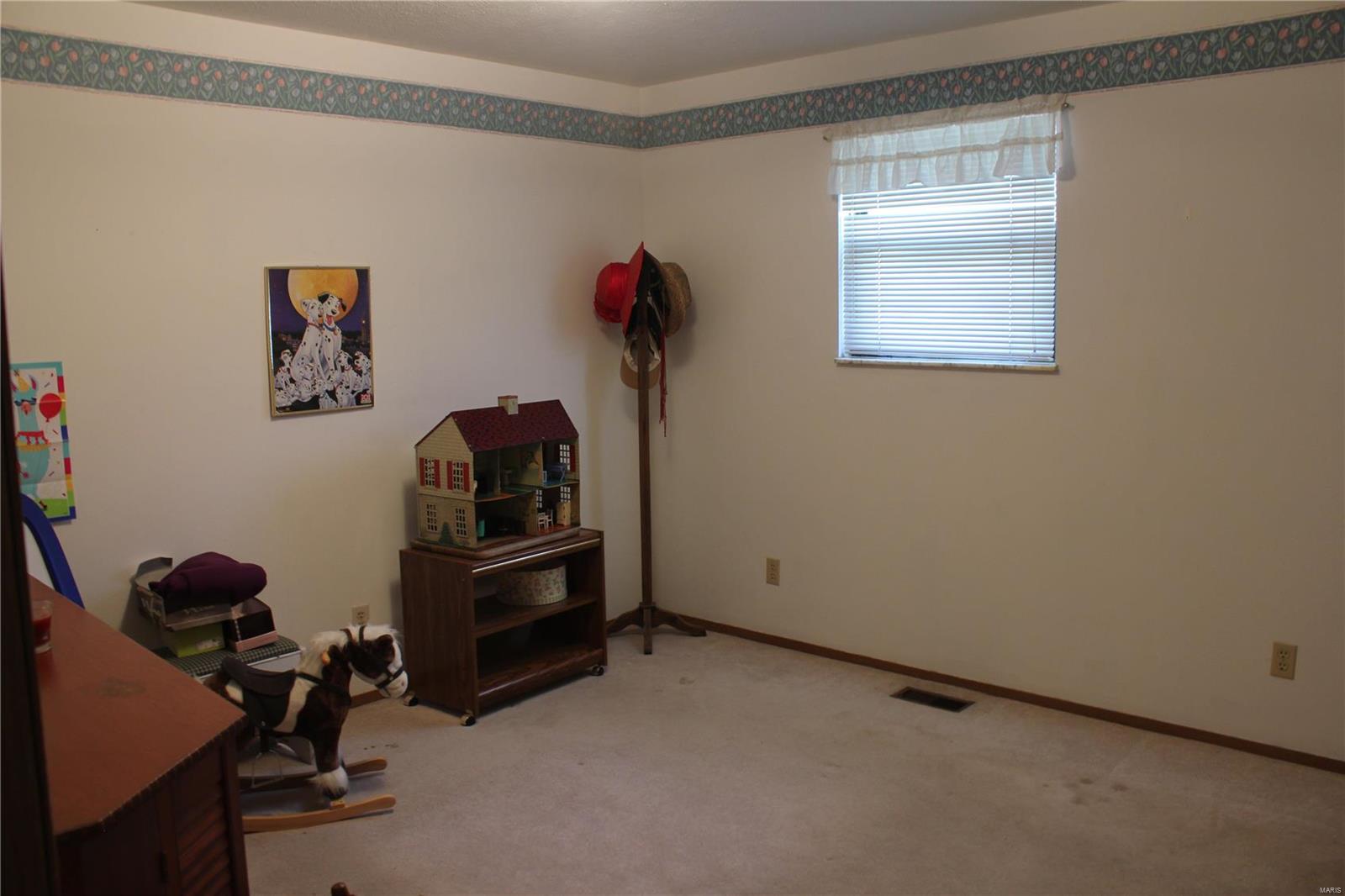 939 Olde Farm Road Troy, IL 62294 - Photo 16 of 34 Gallery Image 16