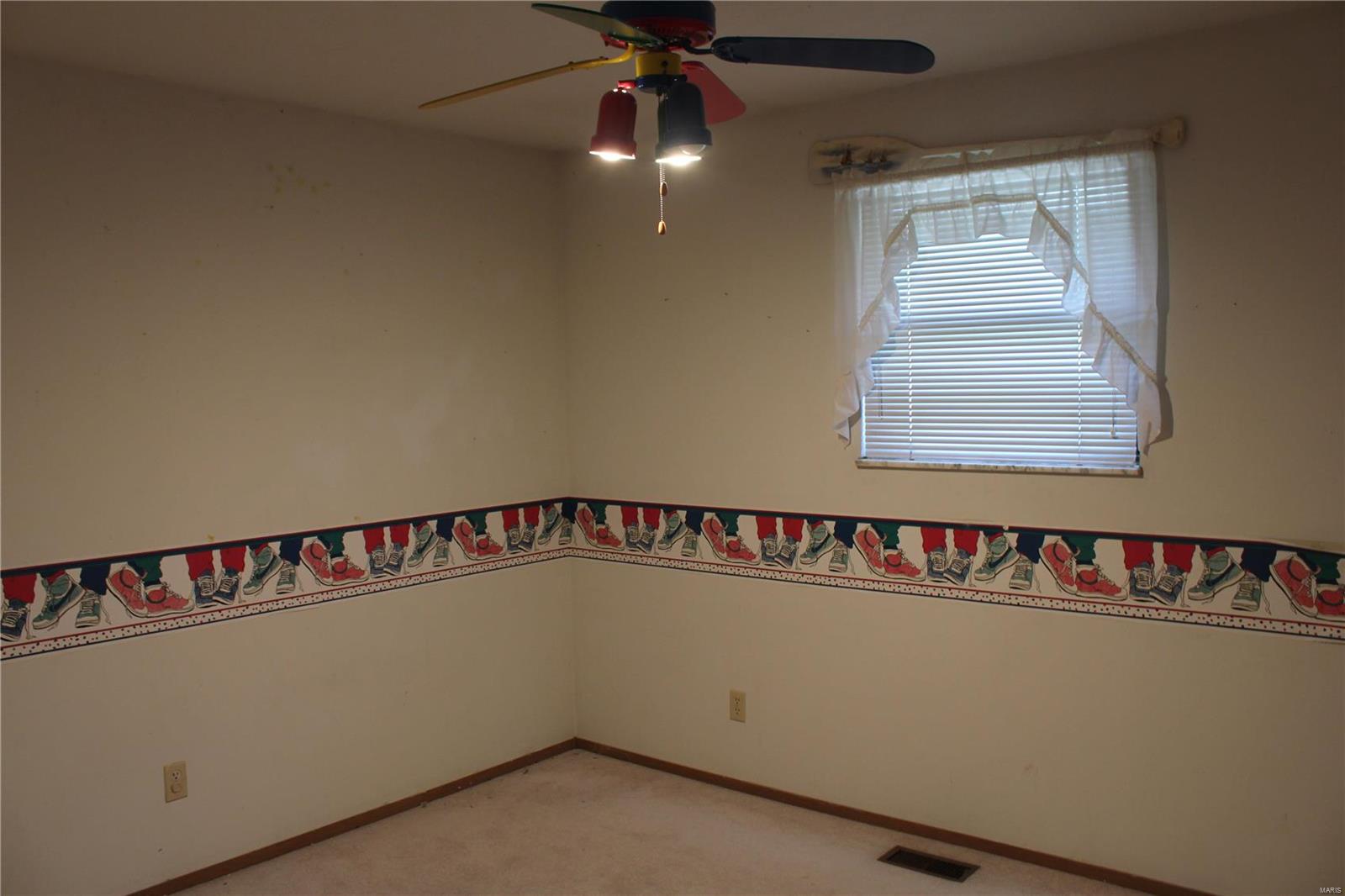 939 Olde Farm Road Troy, IL 62294 - Photo 18 of 34 Gallery Image 18