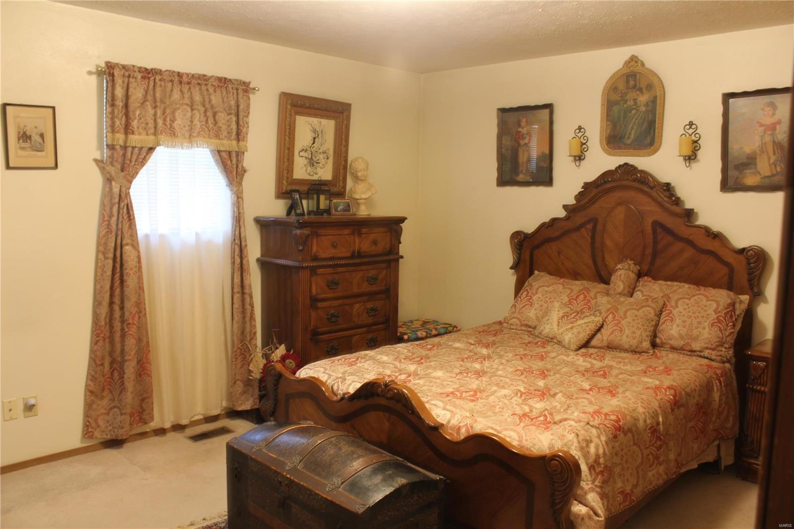 939 Olde Farm Road Troy, IL 62294 - Photo 20 of 34 Gallery Image 20