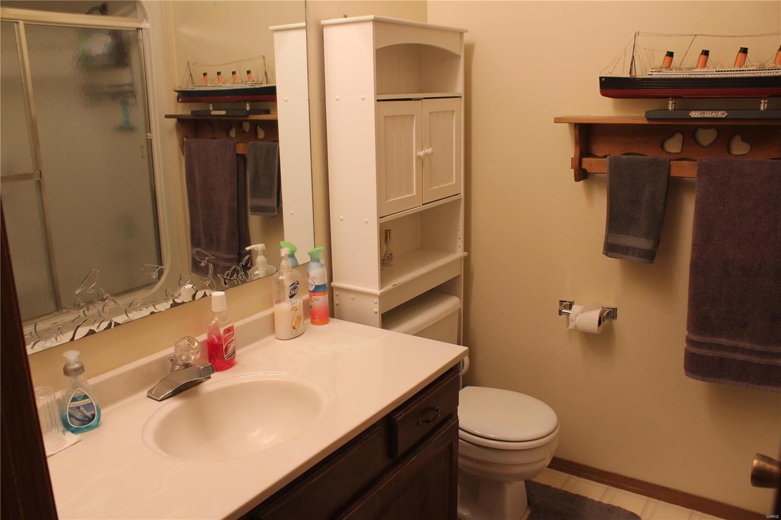 939 Olde Farm Road Troy, IL 62294 - Photo 24 of 34 Gallery Image 24