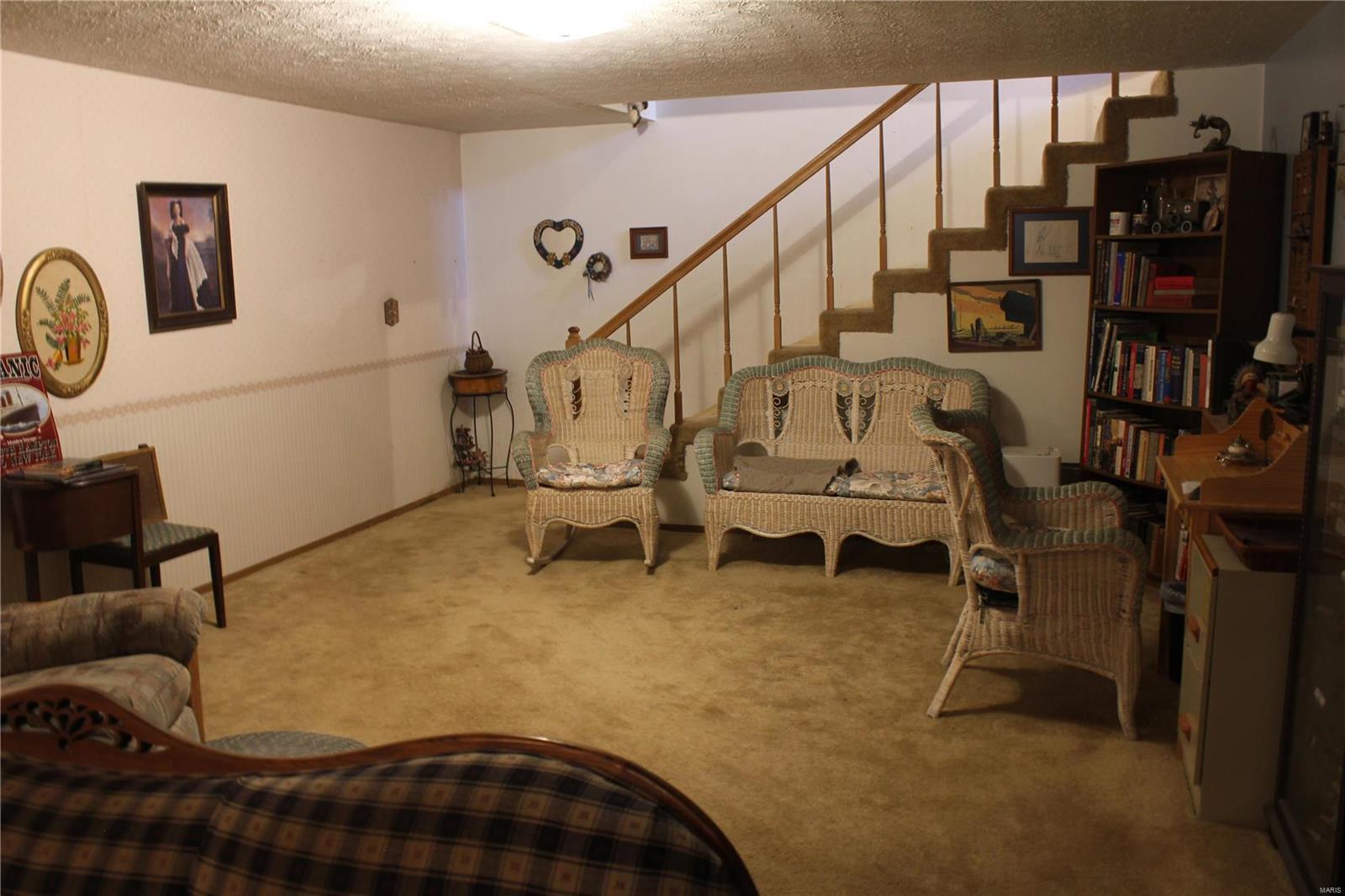 939 Olde Farm Road Troy, IL 62294 - Photo 32 of 34 Gallery Image 32
