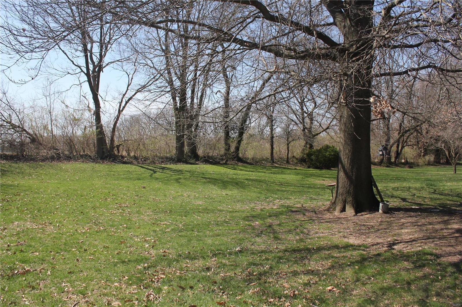 939 Olde Farm Road Troy, IL 62294 - Photo 5 of 34 Gallery Image 5
