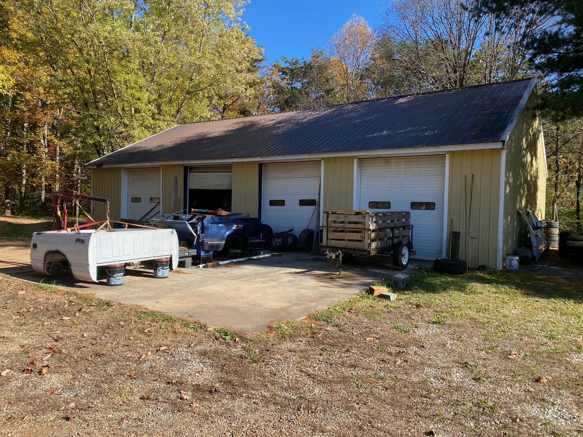 2250 Diamond Hill Road Moneta, VA 24121 - Photo 2 of 4 IMG_7047