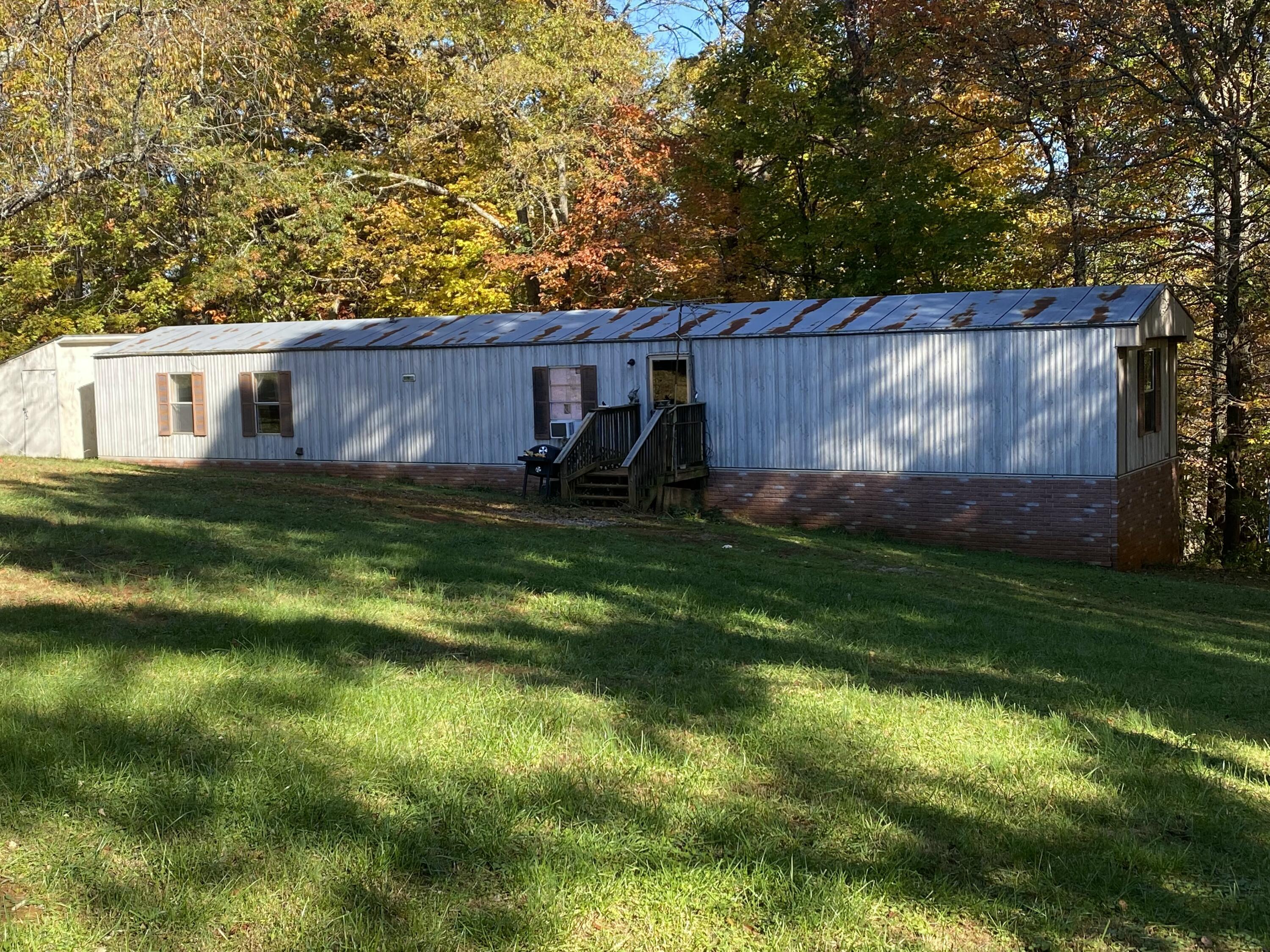 2250 Diamond Hill Road Moneta, VA 24121 - Photo 4 of 4 IMG_7049