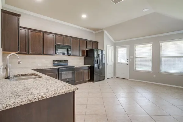 $2,350 | 11608 Champion Creek Drive, Frisco, TX 75036